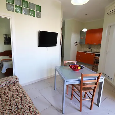 Casa Lucia A 4 Posti Lejlighed *