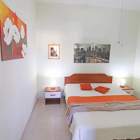 Casa Lucia A 4 Posti Apartment *