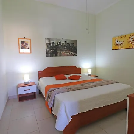 Casa Lucia A 4 Posti Apartment *